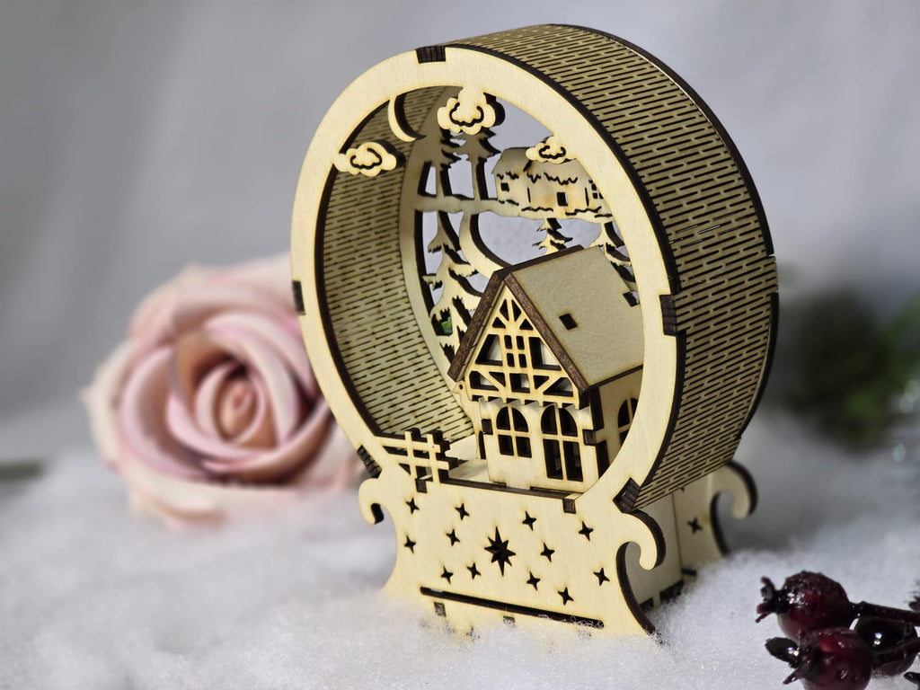 Winterzauber im Wald – Holzhaus mit Reh | Handgefertigte Weihnachtsdeko