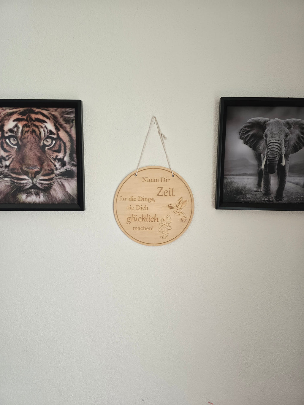 Personalisiertes Holzschild mit Spruch | Wanddeko aus Holz | Geschenk Idee Familie | Gravur Schild | Handmade Deko | Geschenk für Zuhause