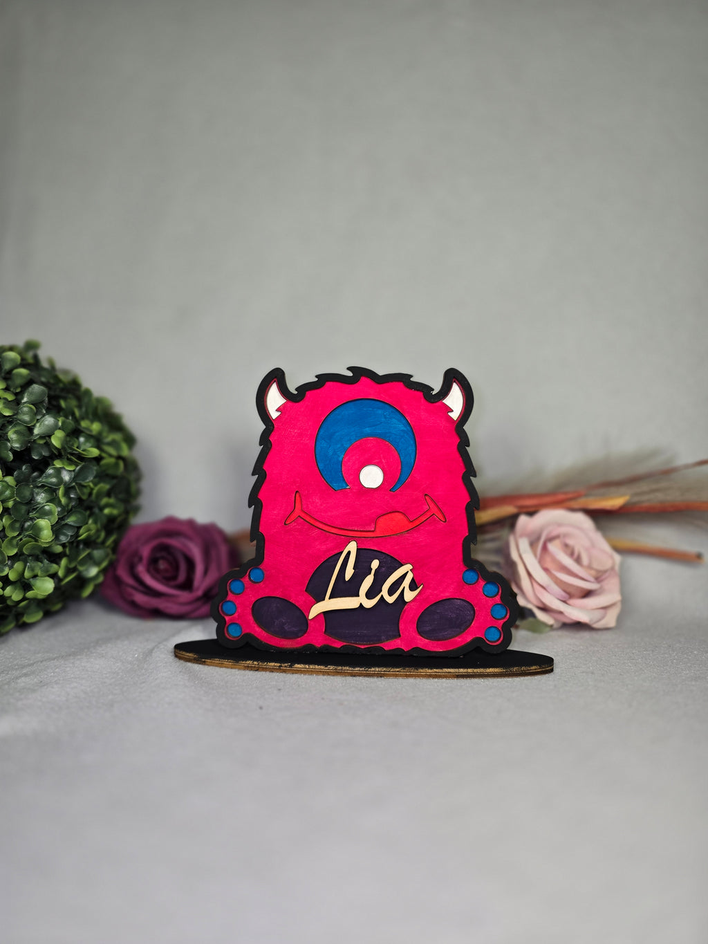 Lustige Tierfigur mit Namen – Personalisiertes Holzgeschenk