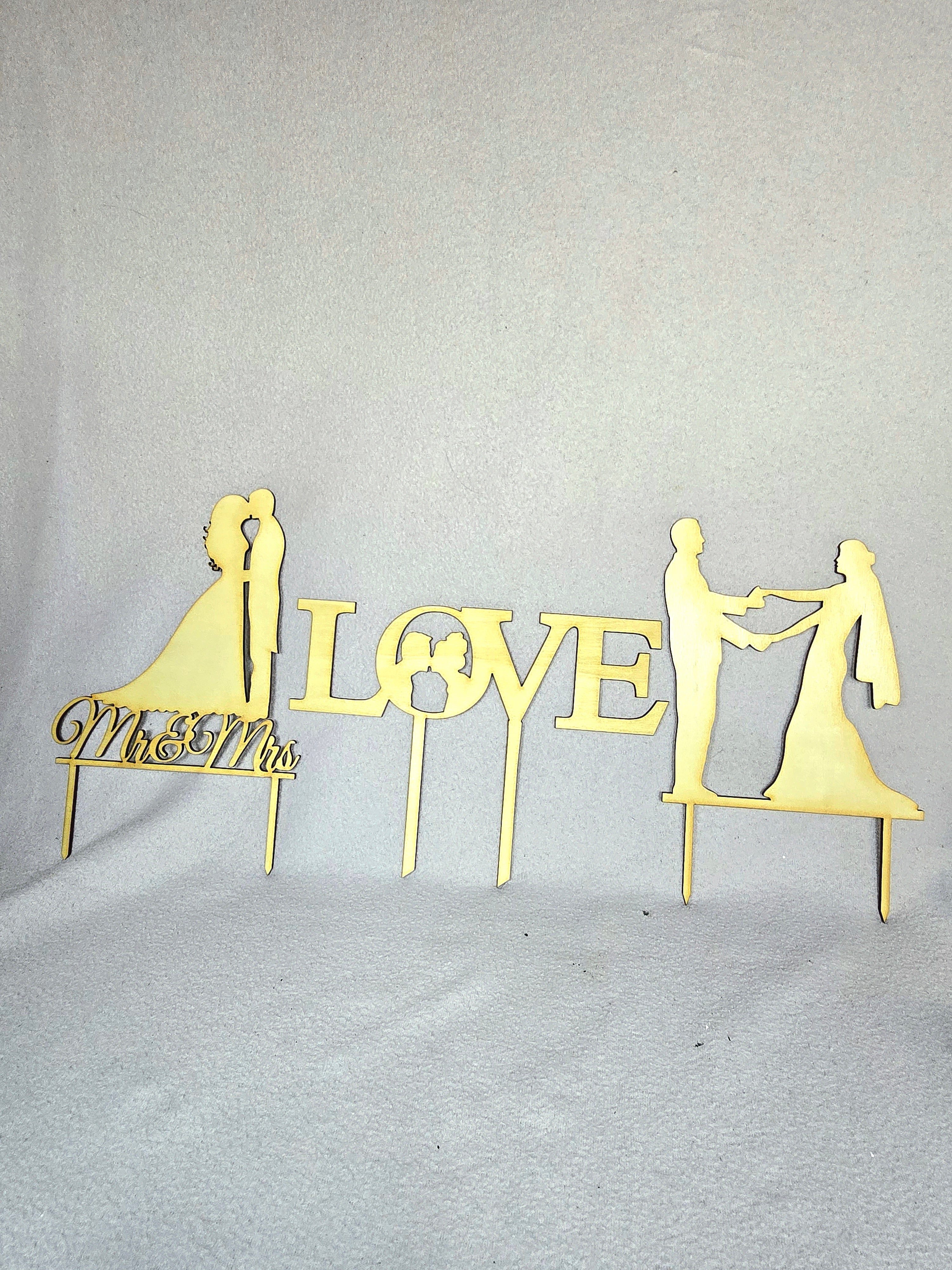 Hochzeit Cake Topper aus Holz – 6 Motive wählbar – Mr & Mrs / Love – Handgefertigt