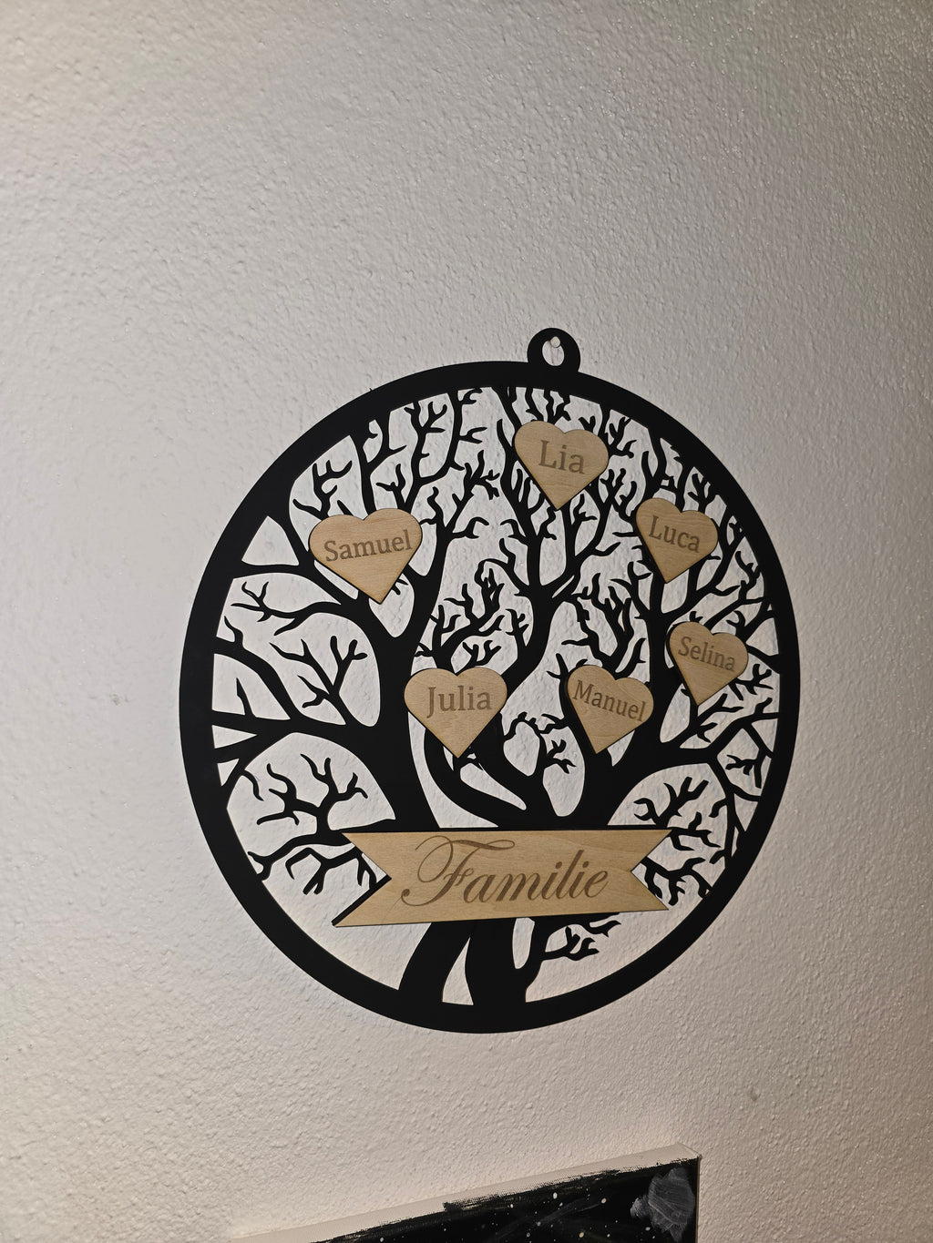 Personalisierter Familienbaum aus Holz – 30 cm – mit individuellen Namen