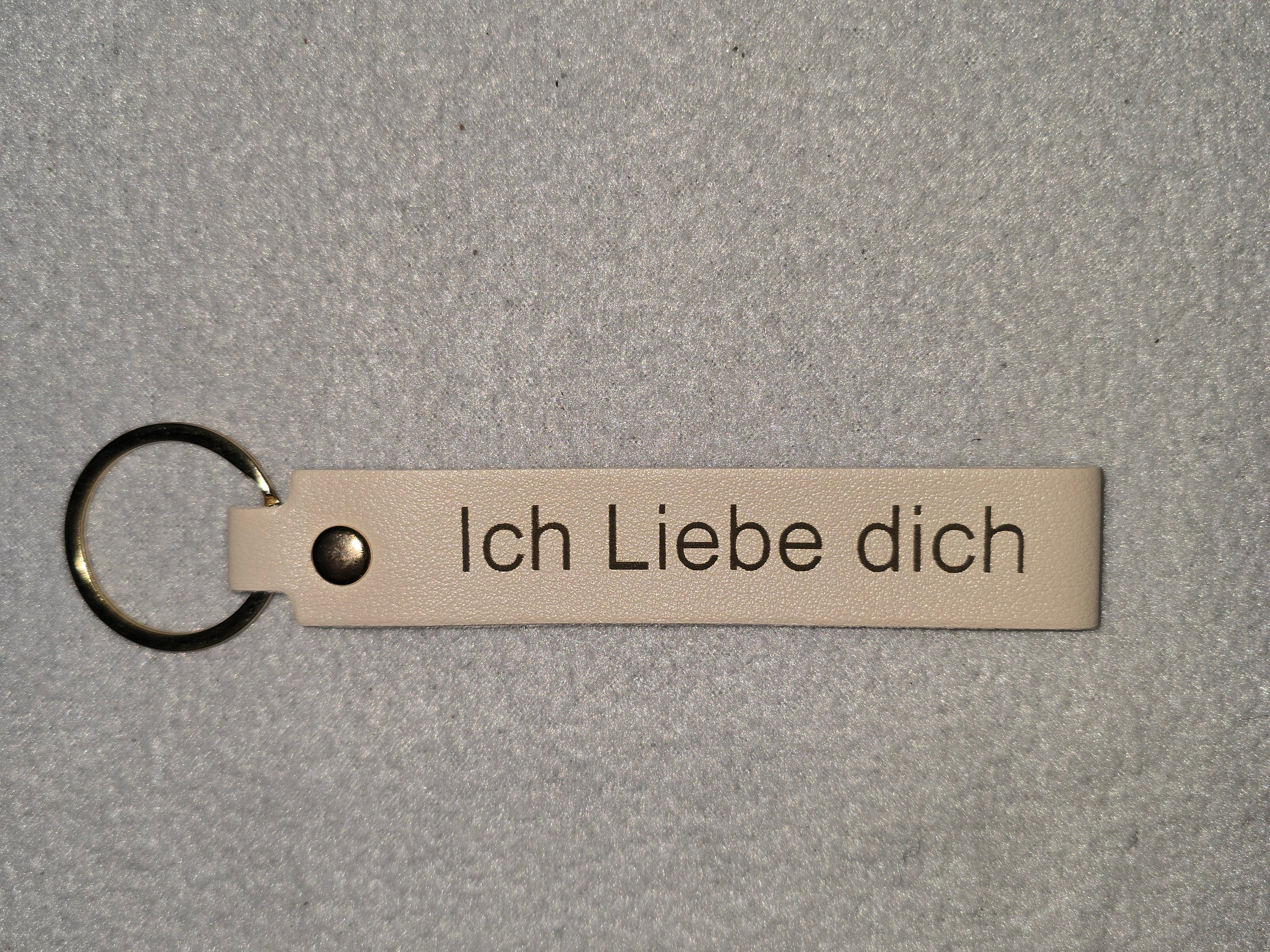 Schlüsselanhänger mit Spruch – kleines Geschenk mit großer Bedeutung