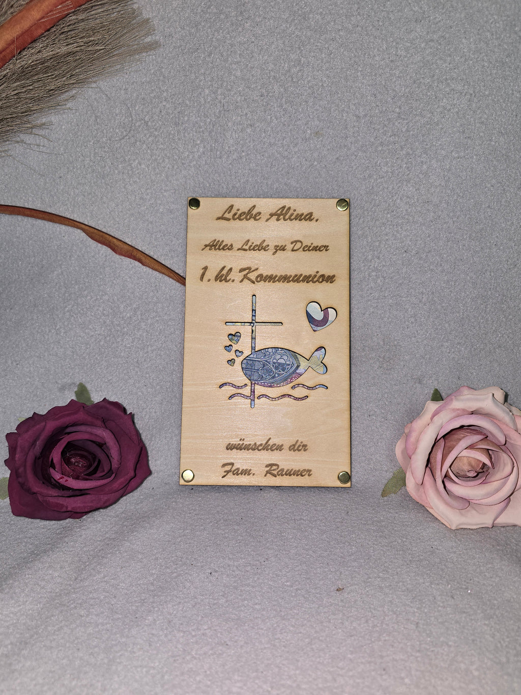 Personalisierte Geldkarte zur Kommunion aus Holz – Taube & Kreuz