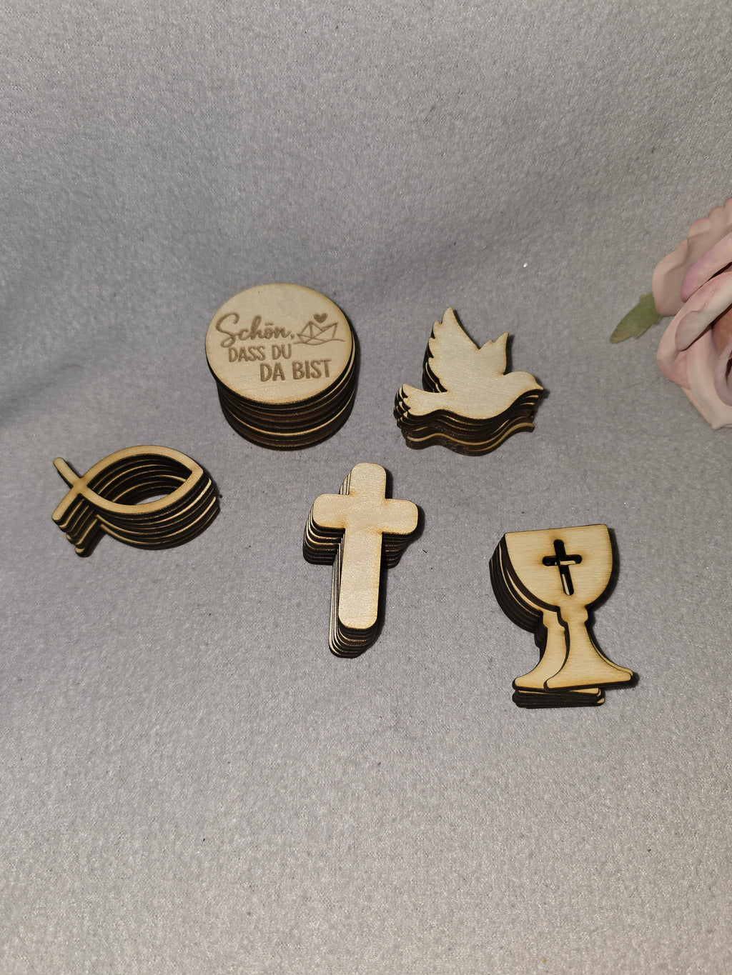 Kommunion Streudeko aus Holz – Tischdeko Erstkommunion (40 Stück)