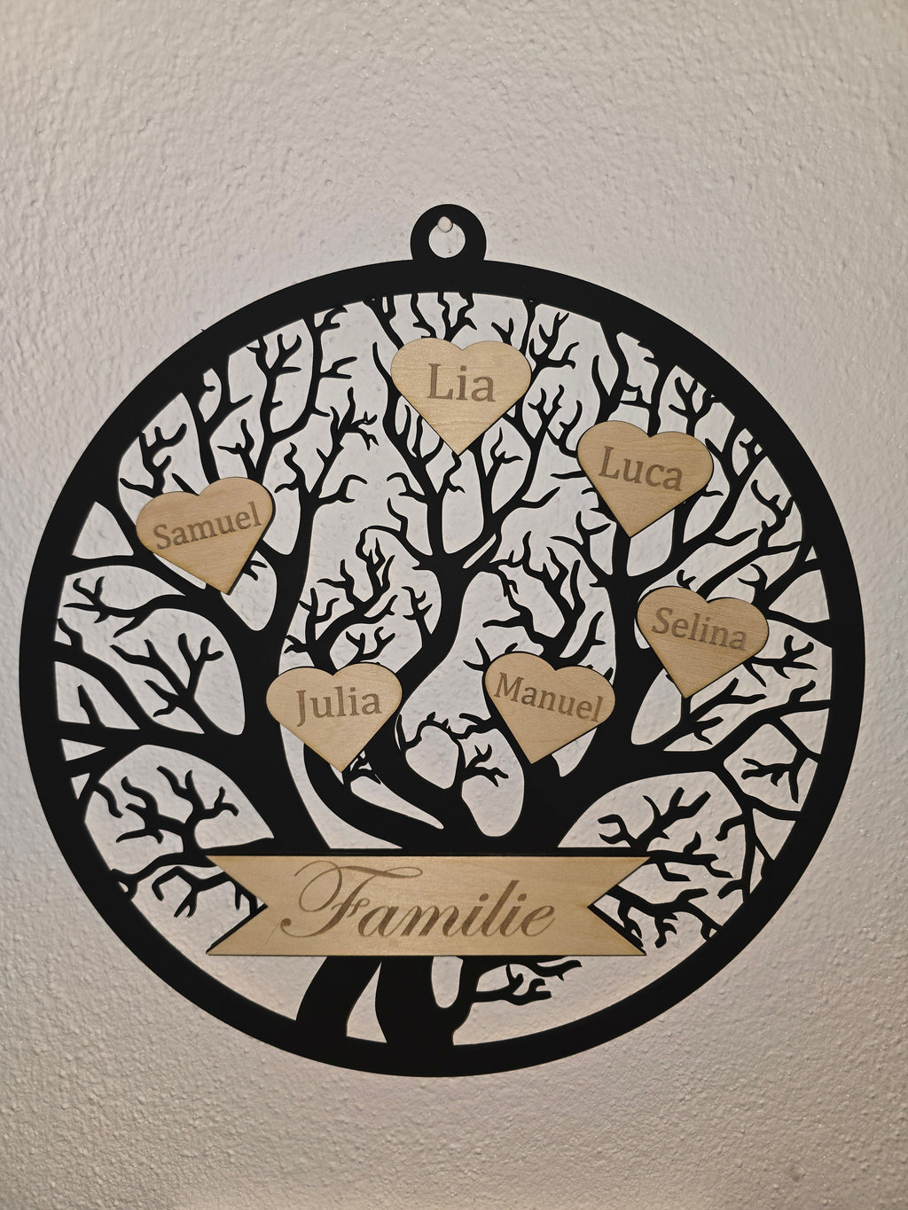 Personalisierter Familienbaum aus Holz – 30 cm – mit individuellen Namen