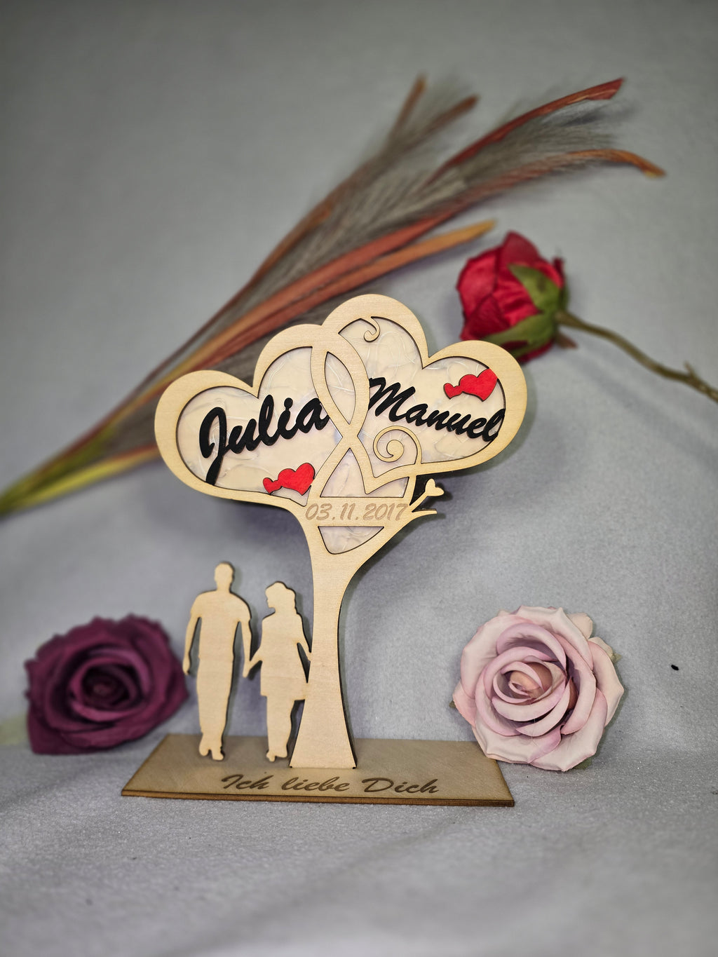 Personalisiertes LED-Herz aus Holz mit Namen – Romantische Geschenkidee für Paare