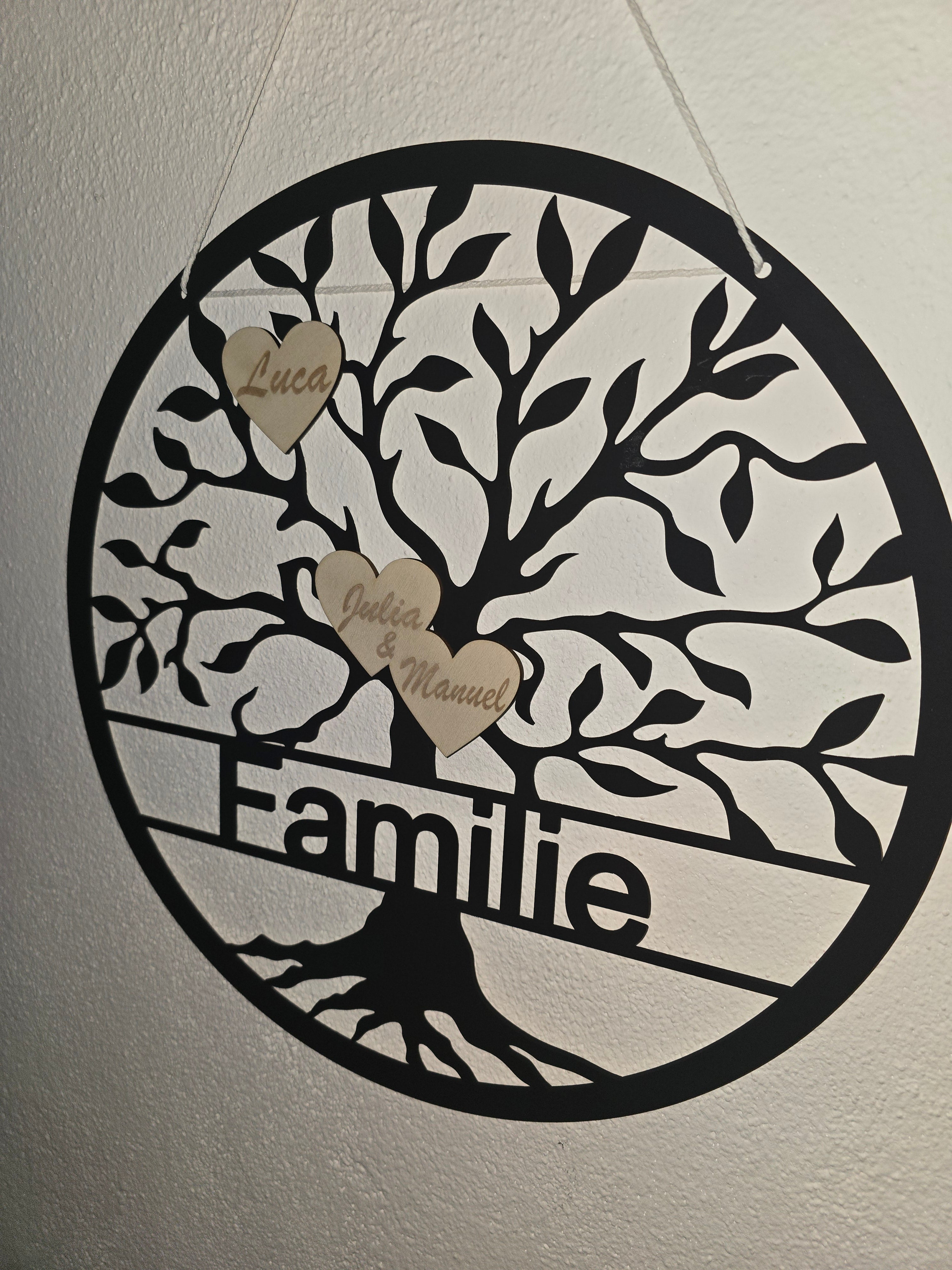 Personalisierter Familienbaum mit Namen – Family Tree Wanddeko aus Holz – Familiennamen Schild – Geschenk für Familie & Eltern