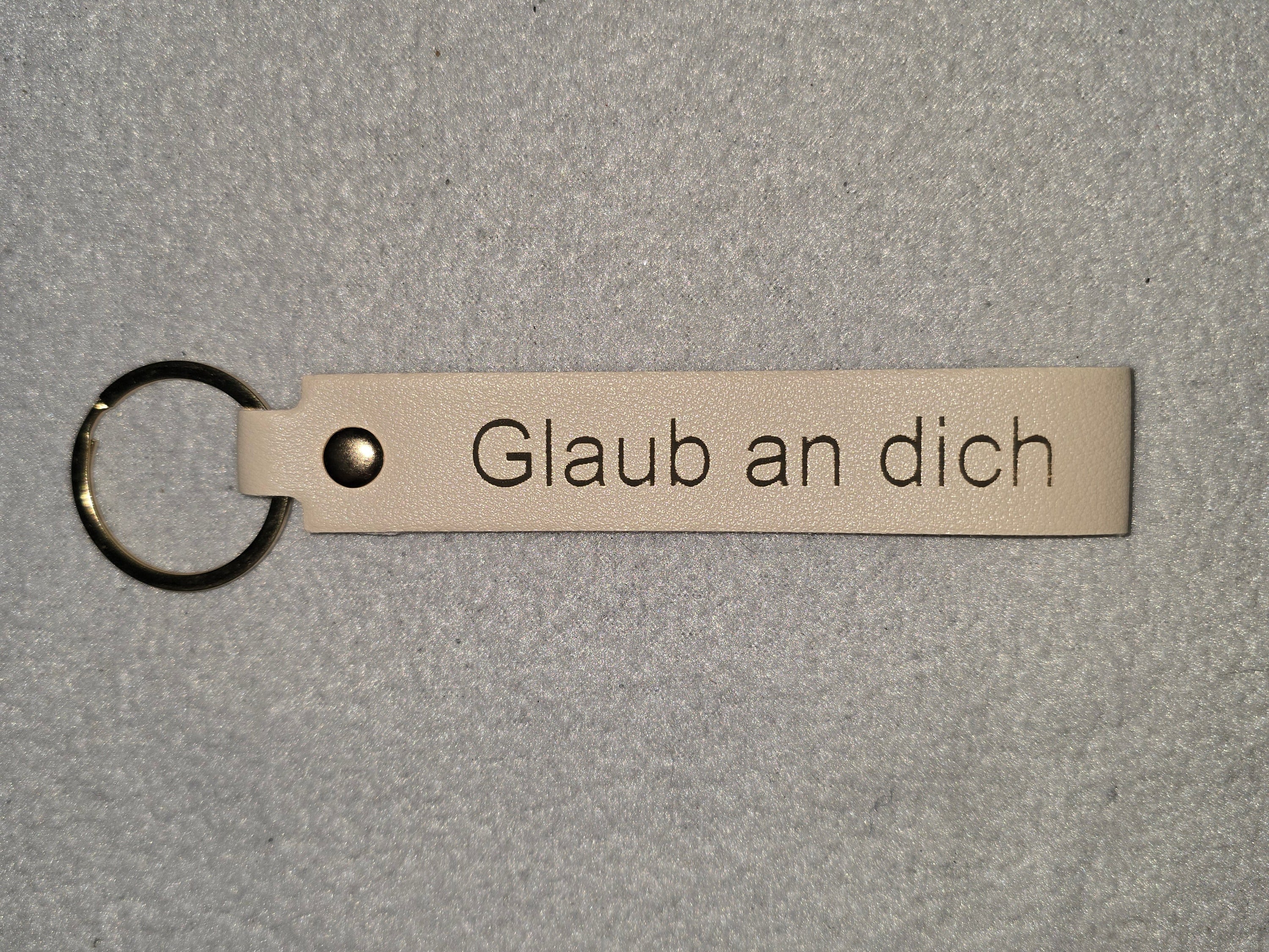 Schlüsselanhänger mit Spruch – kleines Geschenk mit großer Bedeutung