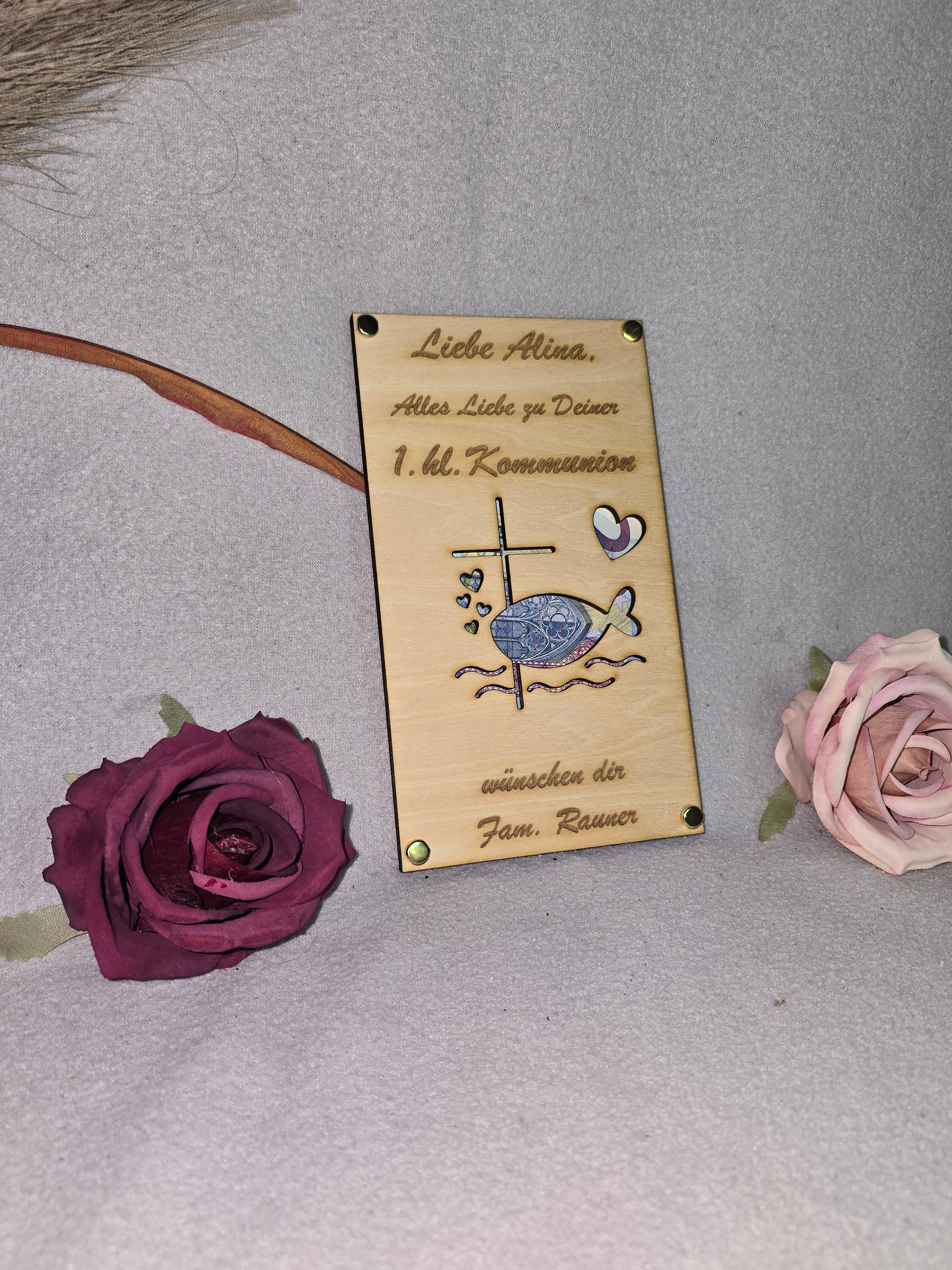Personalisierte Geldkarte zur Kommunion aus Holz – Taube & Kreuz