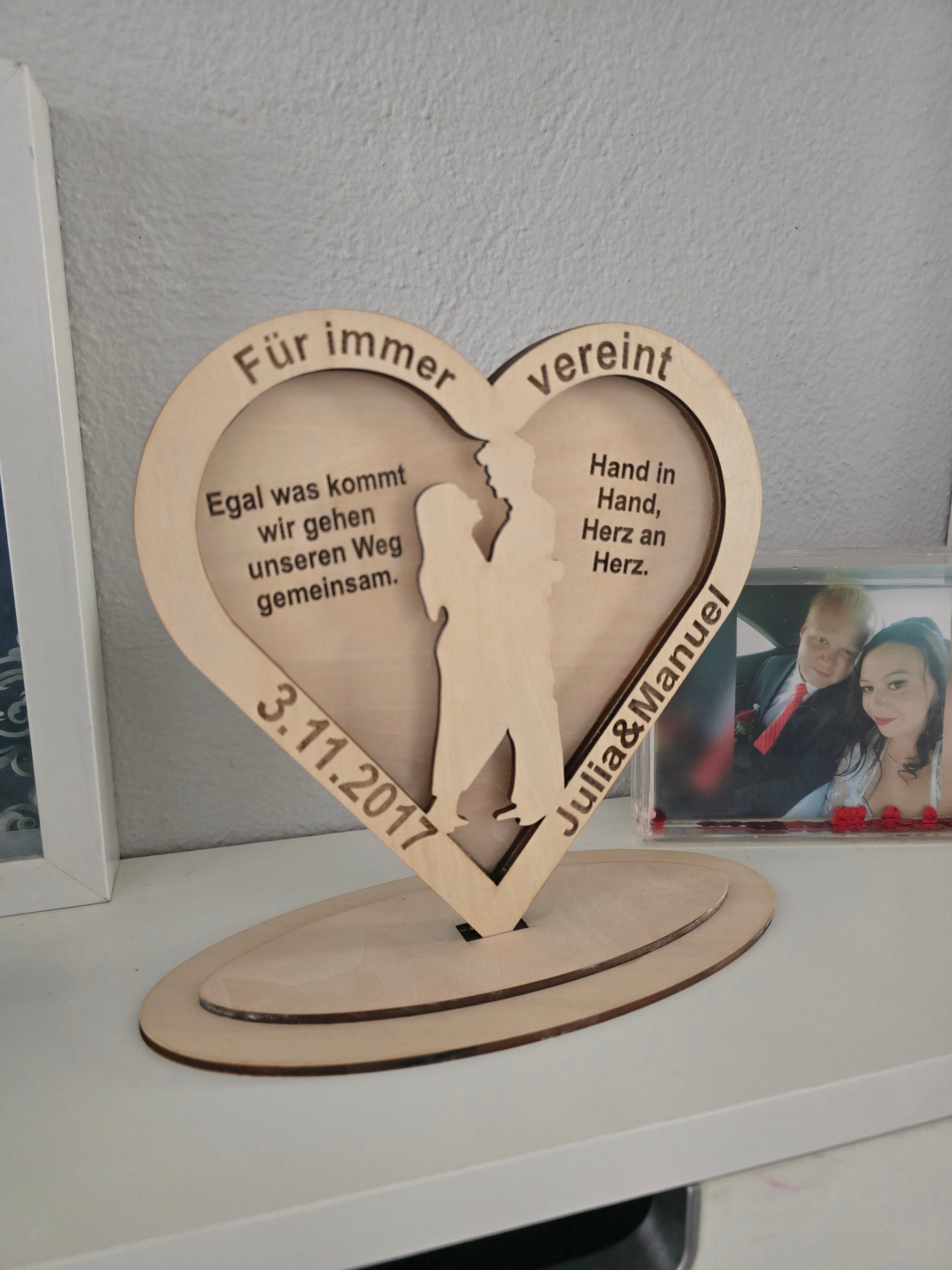 Personalisiertes Holz Herz mit LED – Paar Geschenk, Hochzeit, Jahrestag, Namen & Datum
